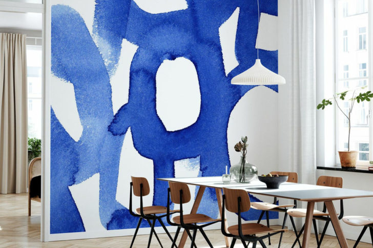 Se rafraîchir de bleu cobalt